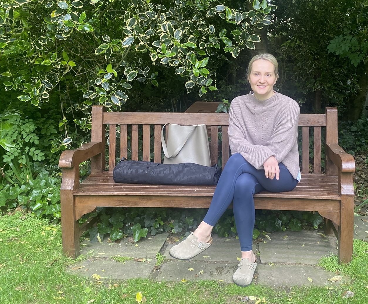 freud yoga sophie on bench